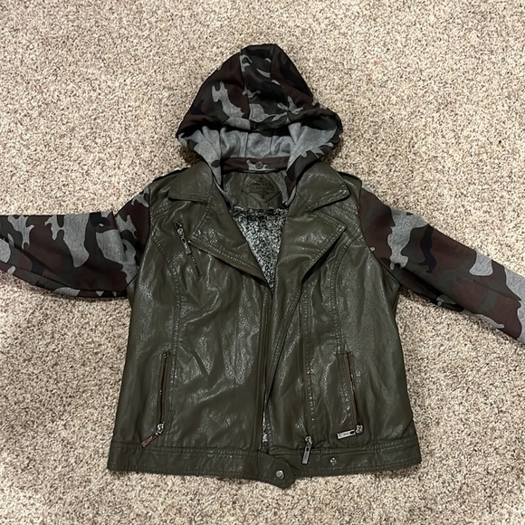 Camo, green leather jacket - Picture 2 of 5